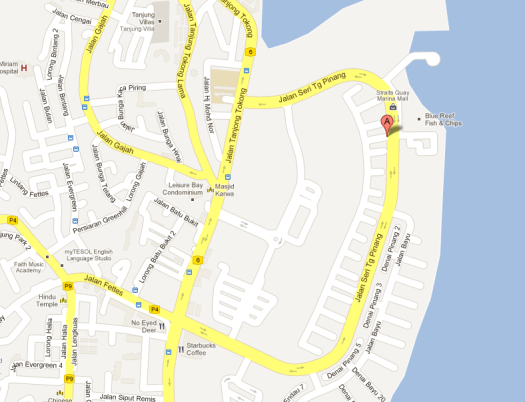 Jalan Tanjung Tokong was what separated the sea from the Malay kampungs