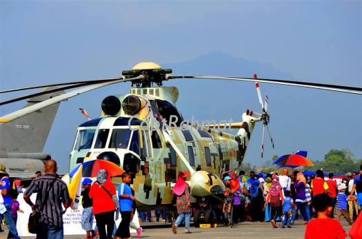 Pesawat Sikorsky S-61A4 yang telah diserap oleh Pasukan Udara Tentera Darat
