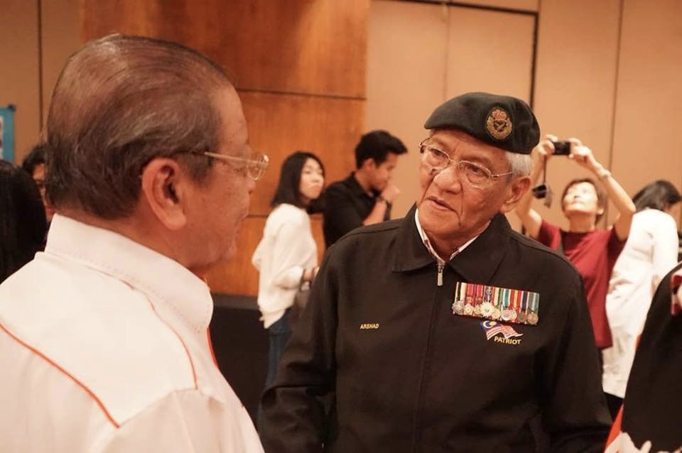 26c15046-e394-4f7f-ab88-aaaac390874a